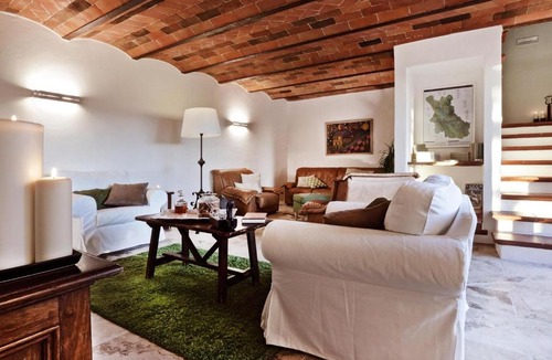 Gaiole in Chianti Villa | Villa in Gaiole in Chianti with Private Swimming Pool