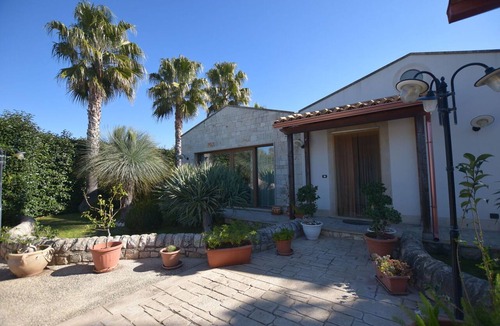 Casa Papa Villa | Villa in Modica with 3 bedrooms sleeps 6