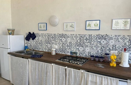 Santa Flavia Apartment | Villa in Sicily with Garden & Sea Access