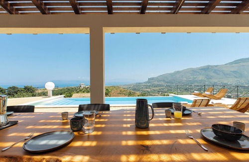 Scopello Villa | Villa Scopello 7 Rooms En-Suite