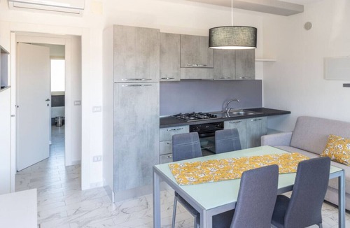 Sant'Agata di Militello Apartment | Villa Nebros - Appartamento con cortile privato