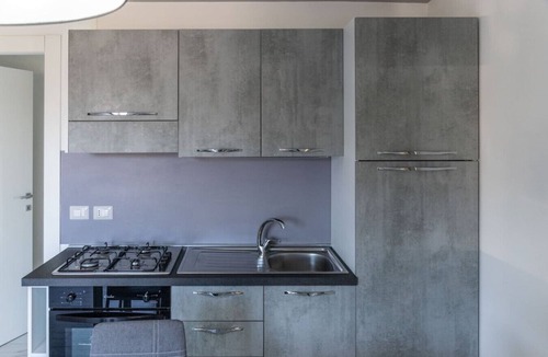 Sant'Agata di Militello Apartment | Villa Nebros - Appartamento con cortile privato