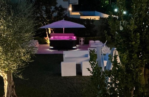 Zona XXX Castel Fusano Villa | Villa Karina - Luxury Suite, Jacuzzi Pool & Garden Ostia Rome