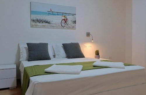 Ardea Apartment | Villa Lella - Pantheon basement apartment, shared swimming pool 5 minutes from the sea, suitable for families or groups for complete relaxation