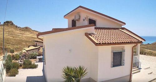 Montallegro House | Villa Leyland