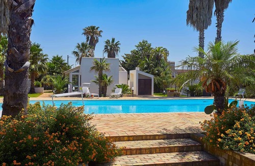 Marsala Villa | Villa Lory with enchanting private pool