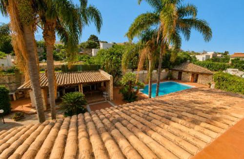 Cinisi Villa | Villa Magaggiari Pool & Beach