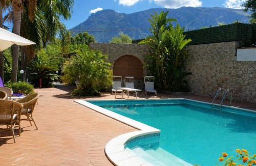 Cinisi Villa | Villa Magaggiari Pool & Beach