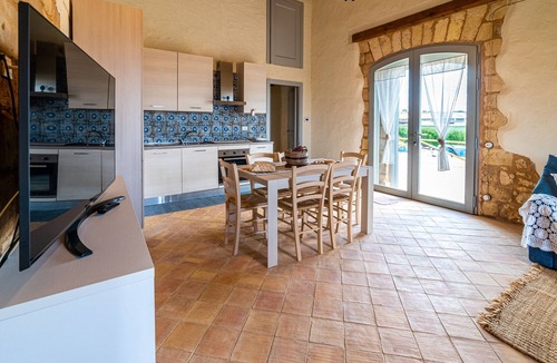 Menfi Villa | Villa Mamma Pina - Elegant, brand new, private pool, panorama, vegetable garden