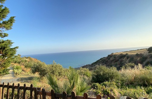 Pergole Villa | Villa Margherita with sea view/STARLINK connection, air conditioning.
