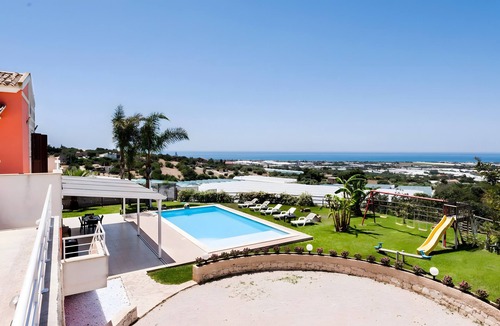 Scicli Villa | Villa 'Marigù Con Spa E Piscina' with Sea View, Wi-Fi and Air Conditioning
