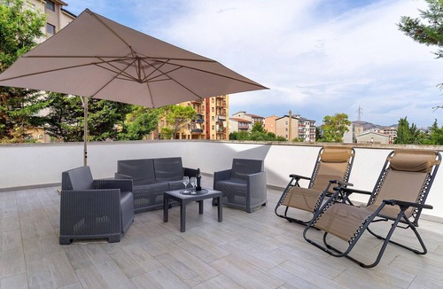 Agrigento Apartment | 'Villa Maryam - Perla' Room with Shared Terrace, Wi-Fi & Air Conditioning