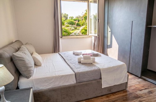 Nettuno Bed & Breakfast | VILLA MERAVIGLIOSA Apartments - Nettuno - Nature & Sea Retreat
