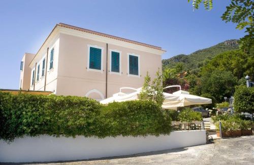 San Felice Circeo Hotel | Villa Penelope