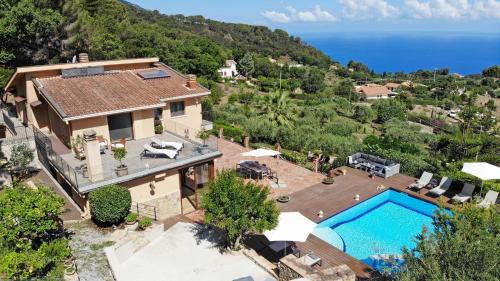 Cefalu Cabin | Villa Provenza