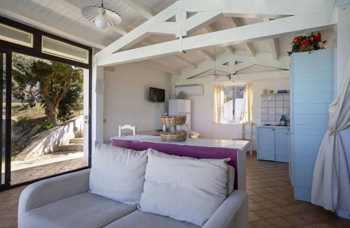 Marsala Villa | Villa retreat with mesmerizing sea view
