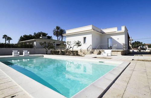 Marsala House | Villa Rita