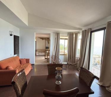 Mazara del Vallo Apartment | Villa rosa fronte mare