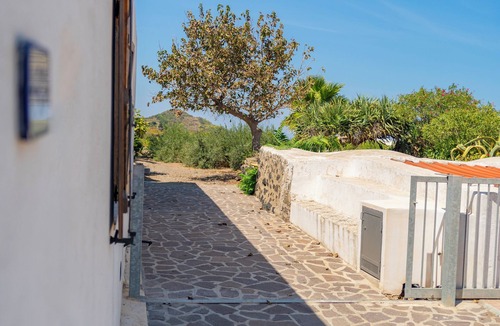 Kamma Villa | Villa Rosa - Two Bedroom Villa, Sleeps 7