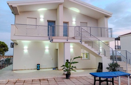 Butera Apartment | Villa Rosy - Your Villa Near the Sea