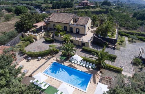 Piedimonte Etneo Villa | Villa San Gerardo