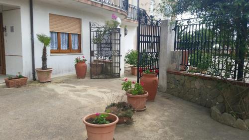 Salemi House | Villa Sofia San Ciro 401