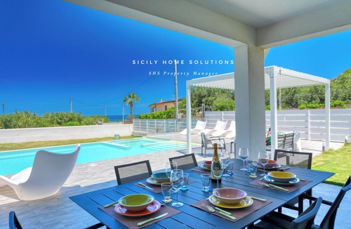 Balestrate Villa | Villa Stella with private pool 500 mt from the sea By Sicily Home Solutions