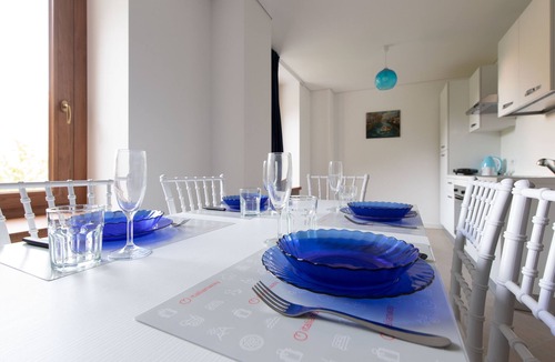 Valtellina Apartment | Villa Tola - Blu - One Bedroom Apartment, Sleeps 5