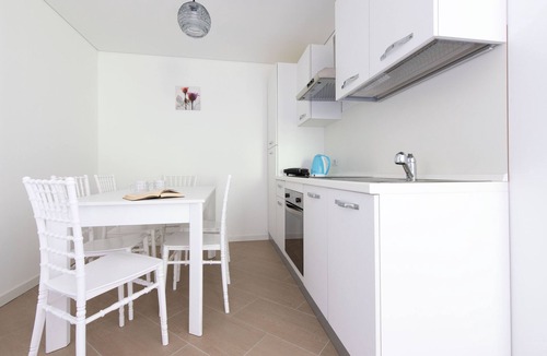 Tola Apartment | Villa Tola - Verde - One Bedroom Apartment, Sleeps 3