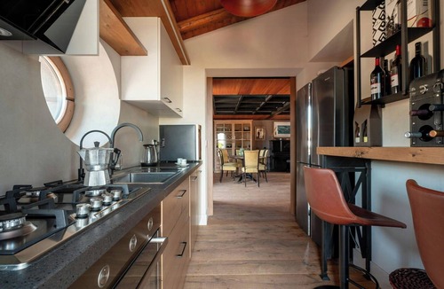 Santa Maria di Licodia House | Villa with pool and vineyards among Etna vineyards