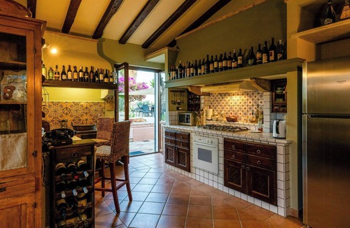 Paceco House | Villa with pond among olive trees near Trapani