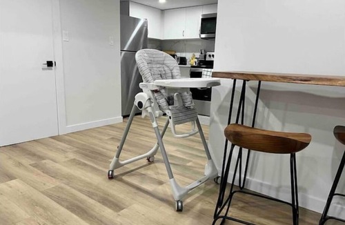 West Edmonton Apartment | Vinash Luxury Suite