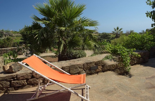 Pantelleria House | [Vineyard View+ Garden + Barbecue] "Mill Dammuso"