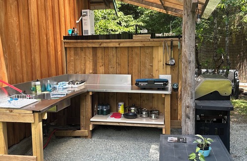 Lake Cowichan House | Vintage Airstream retreat on the Cowichan River
