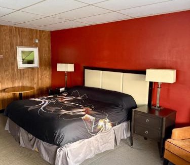 Stuart Hotel | Virginian Motel