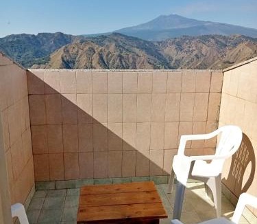 Motta Camastra House | Vista Alcantara - Wellness Mountain-Top Retreat