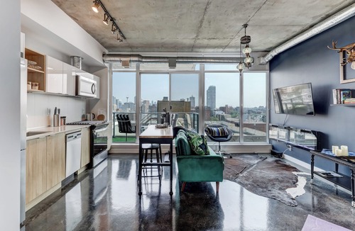 Bankview Condo | Voglio Bene | Cozy Designer Studio w/Fireplace, Balcony & Heated Parking