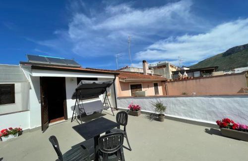 Terrasini House | Voilà Rooms Guest House