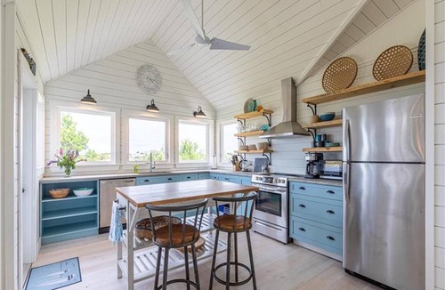 Malpeque Cottage | Water Front Beach House With Breathtaking View Of Darnley Basin, Mins To Beach