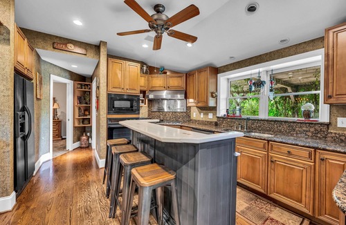 Greensboro House | Waterfront home with 5 Acres! 4 bedrooms 3.5 bathrooms