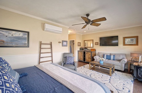 Suffolk Hotel | Waterfront Hotel Suite with Balcony