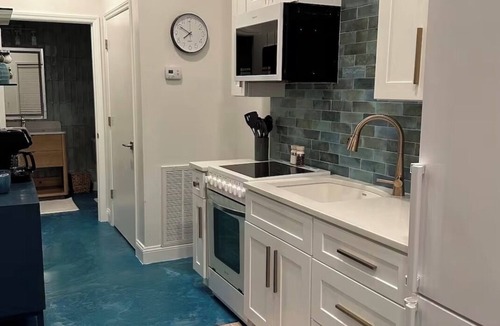 Belhaven Apartment | Waterfront River Knights of Belhaven