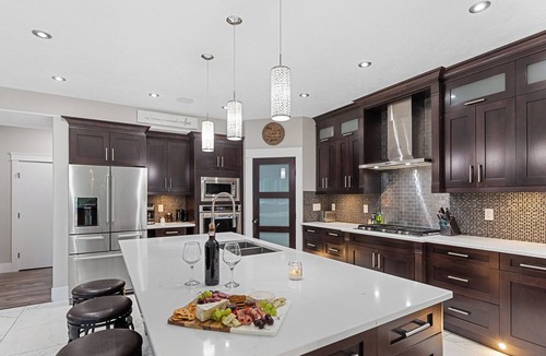 Prince George House | Welcome to Hearthside Estate, a 5BR, 4BA luxury retreat