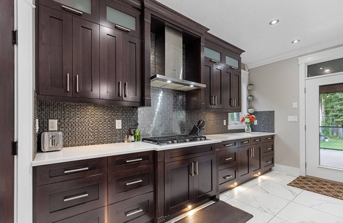 Prince George House | Welcome to Hearthside Estate, a 5BR, 4BA luxury retreat