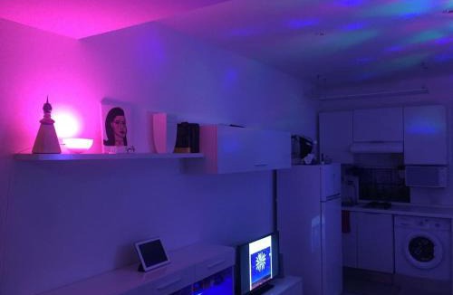 Palermo House | White Home. Casa Relax, piscina, free wi-fi & posto auto.