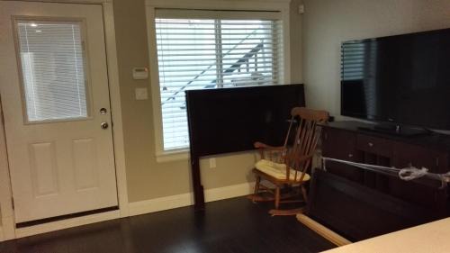 White Rock Bed & Breakfast | White Rose House