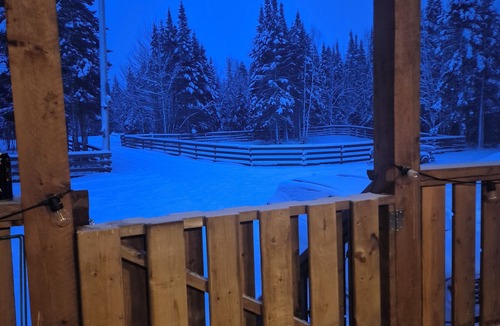Moncton Cabin | Wilderness lodge on shediac river very private with hot tub sleeps 14