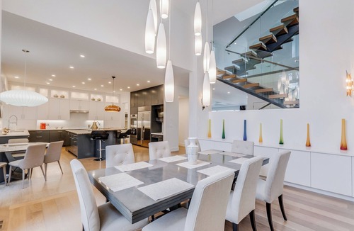 Edmonton House | Windsor - Luxury Mansion, Rooftop Patio w/City Skyline View, BBQ