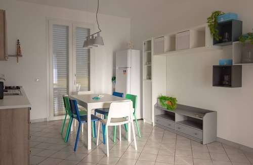 Tre Fontane Apartment | Wohnung 'Weiße Villa al Mare by Interhome