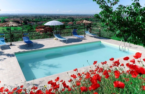 Monsummano Terme House | Wonderful private villa with private pool, WIFI, TV, patio, pets allowed and panoramic view